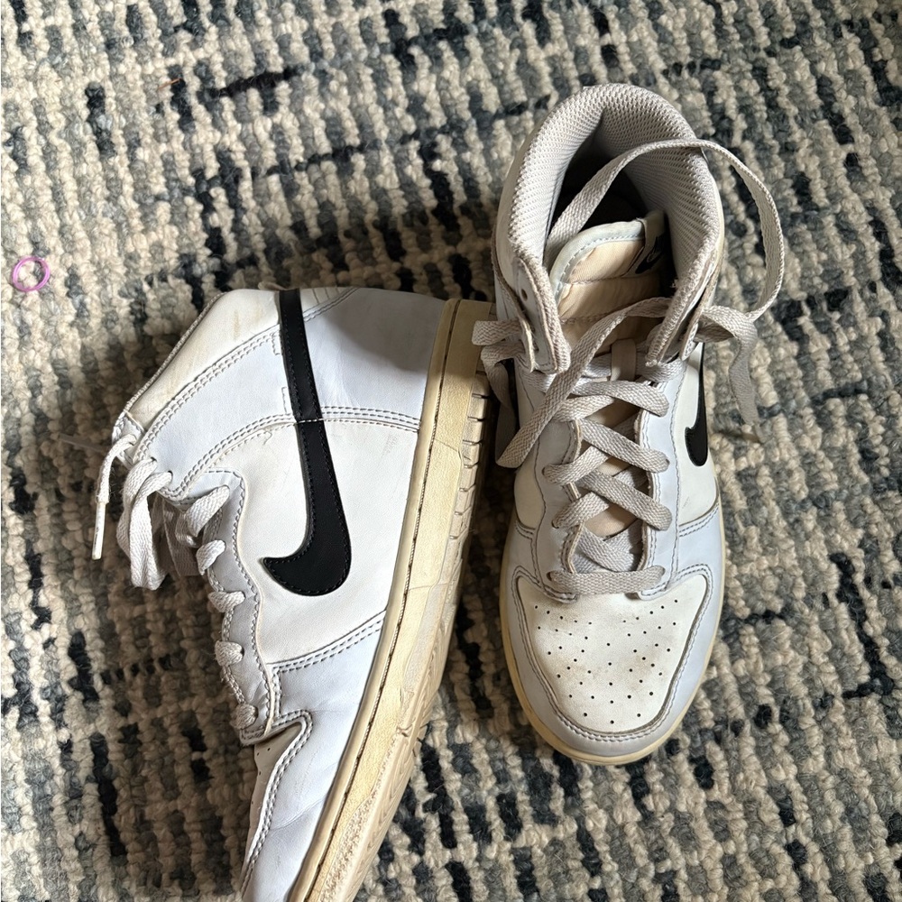 New Balance Kids White and Black Sneakers